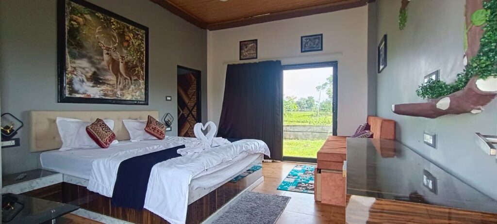 Best Hotel in Lataguri with Sweemingpool